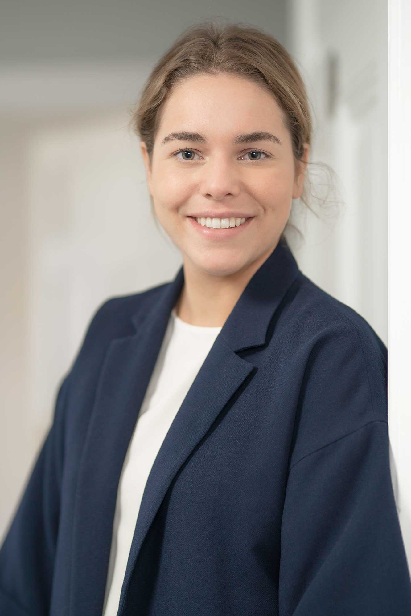 Pia Schroeren Pia Schroeren